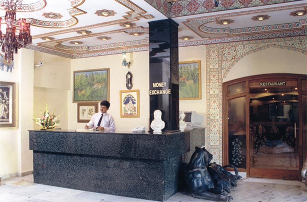 Hotel Aashish Jaipur Exterior photo