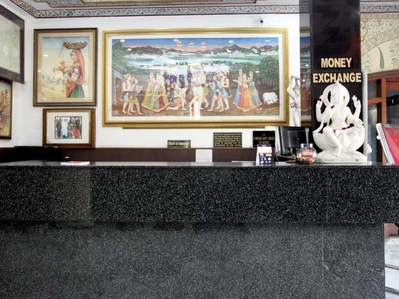 Hotel Aashish Jaipur Exterior photo
