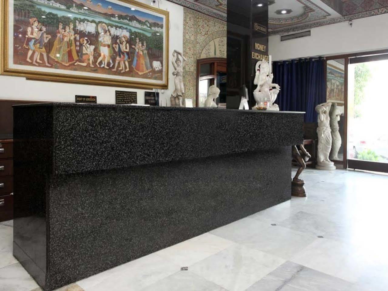 Hotel Aashish Jaipur Exterior photo