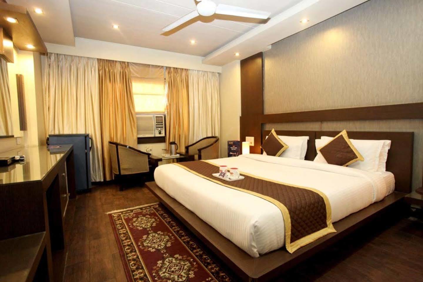 Hotel Aashish Jaipur Exterior photo